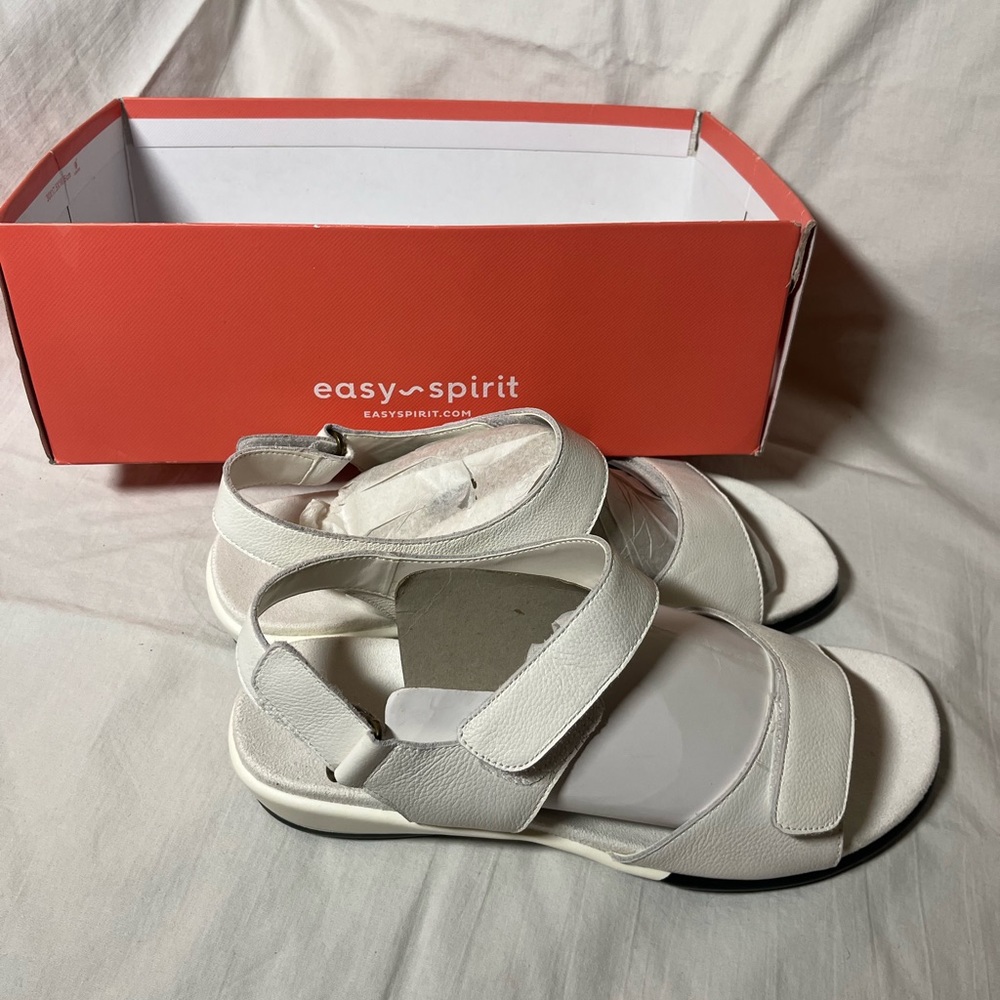 Easy-spirit white leather sandals